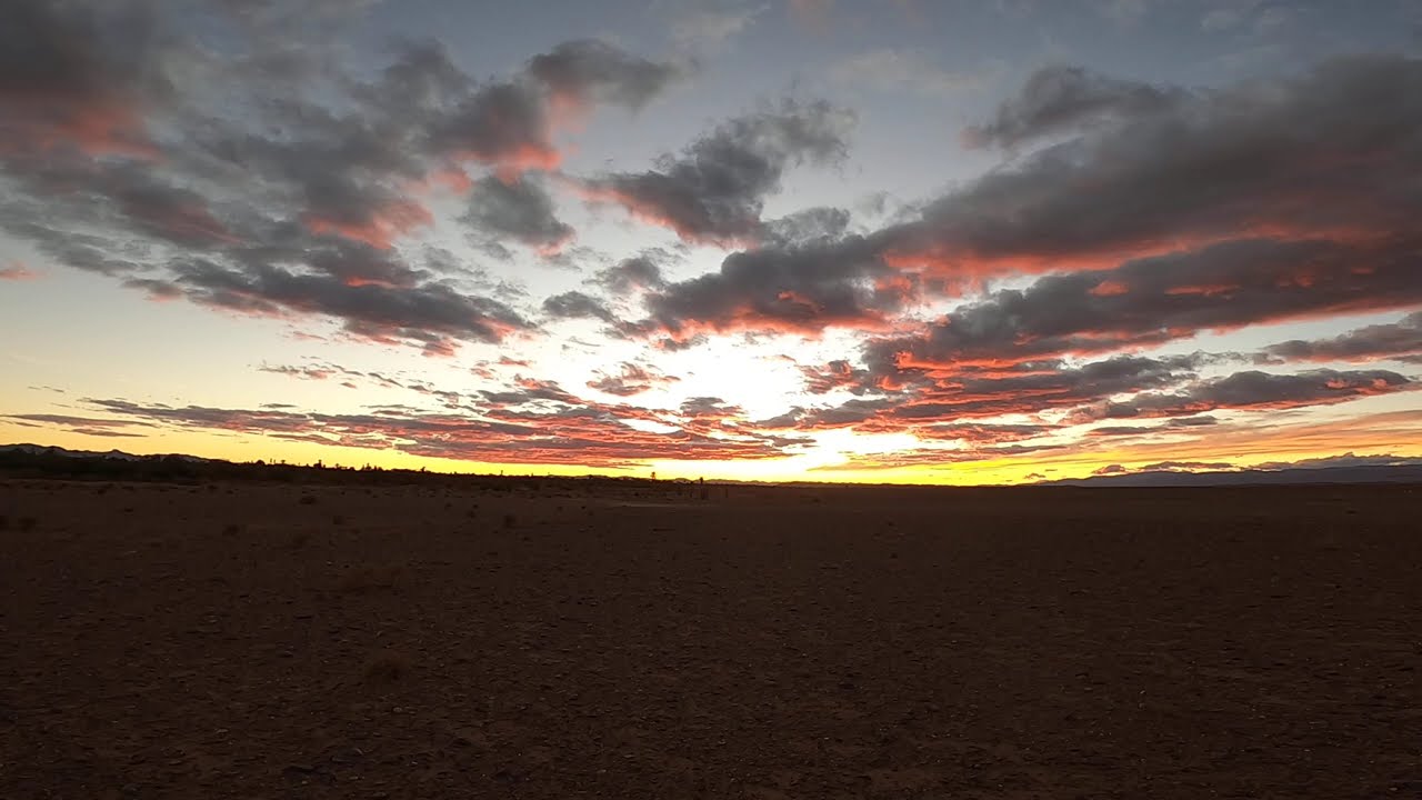 GH032430 (When the sun sets in Tinjdad)