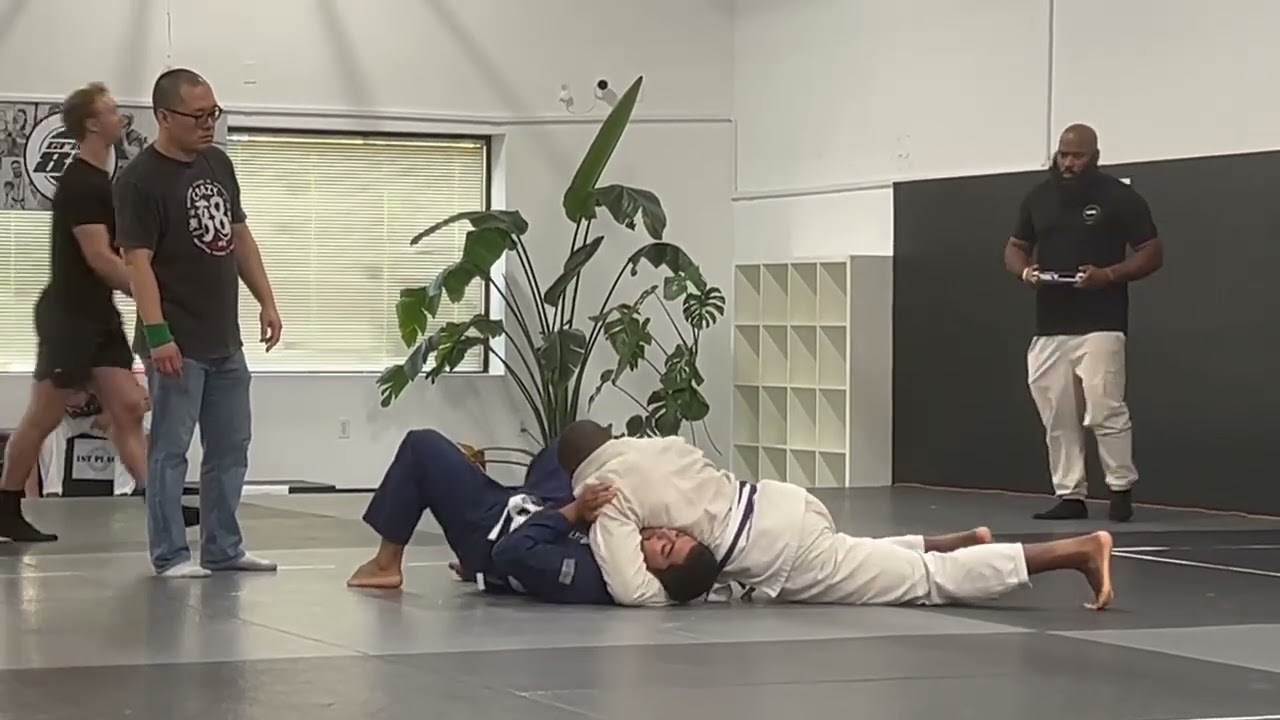 King of the White Belts 2025 – Brandon Ross vs Ricardo AyalaReyna | North-South Choke 
