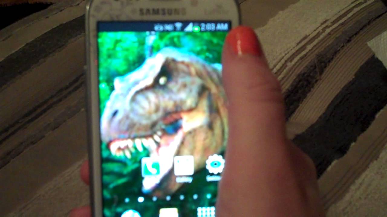 *Soft Spoken* Tour of my phone *ASMR*