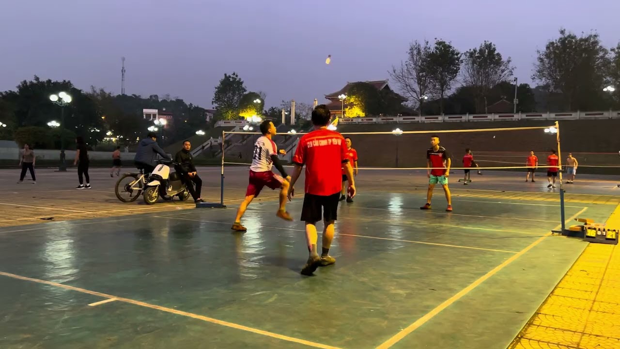 Đá cầu phủi / huy hưng & đại vinh 