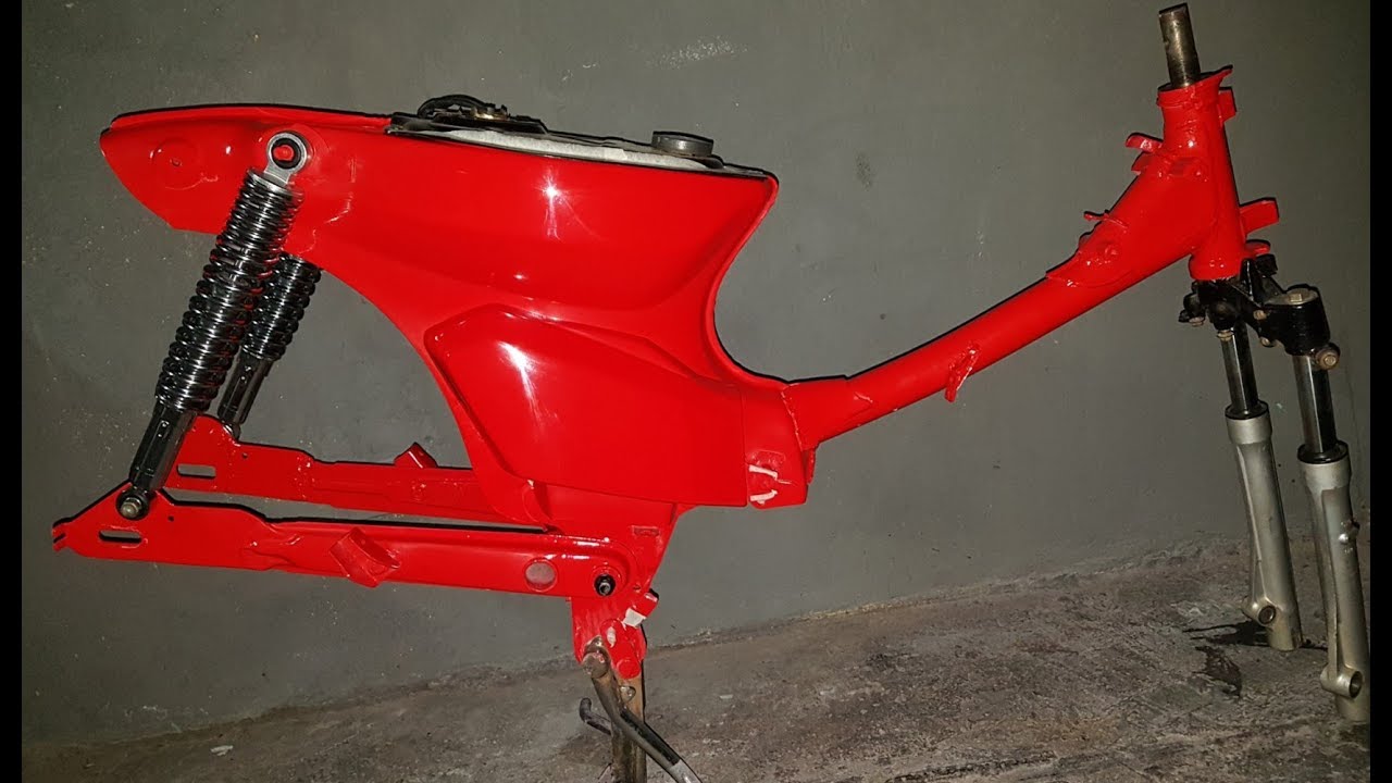 Honda Dream Custom, parte 1