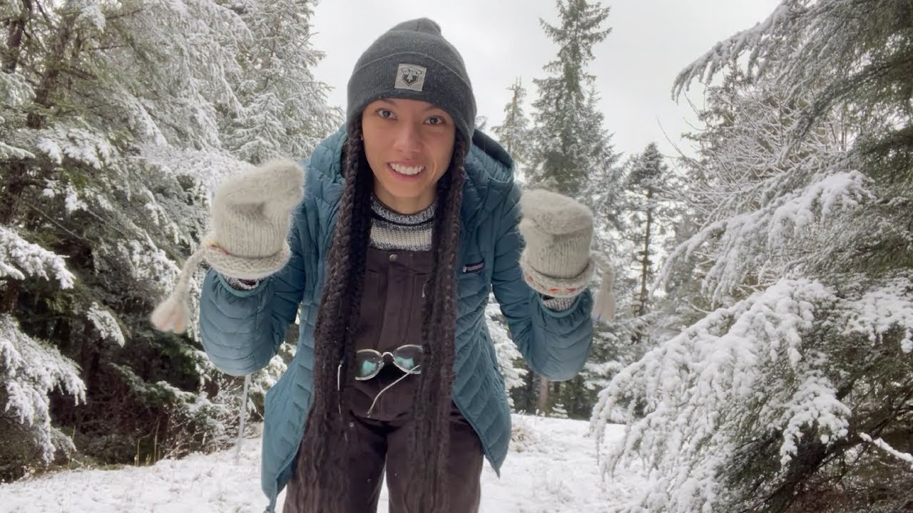 Our First Snow In Alaska!!! ❄️Will we make it through the Winter!?!?!?!?