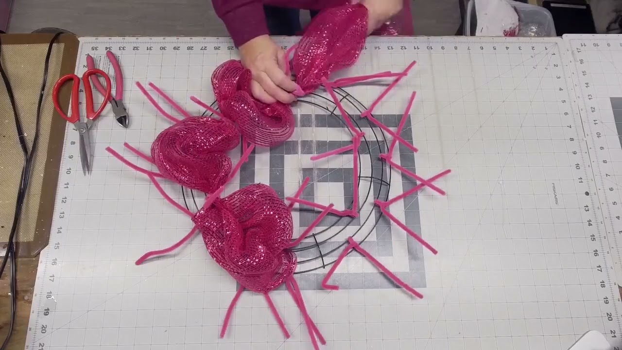 How to Make a Welcome Sugar Valentines Day Wreath Making Tutorial