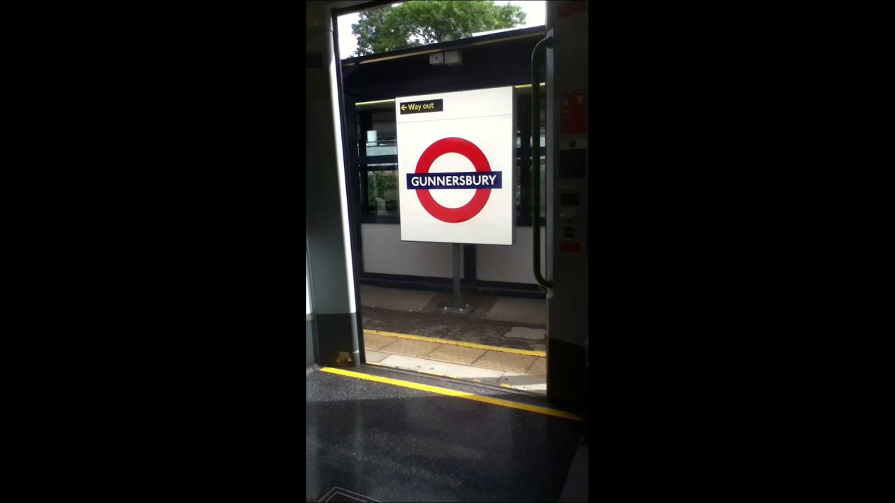 District Line Richmond to Turnham Green featuring Piccadilly Line at Turnham Green (07/09/13)