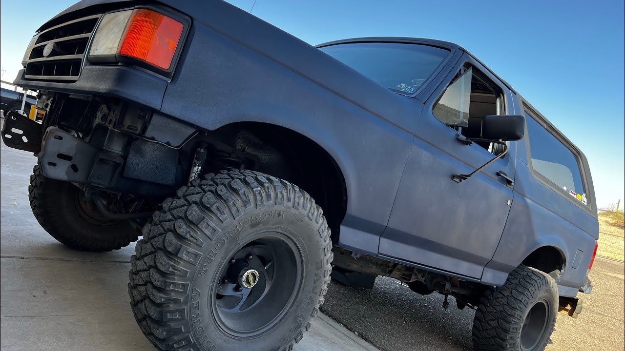 1987 Ford Bronco Walk Around