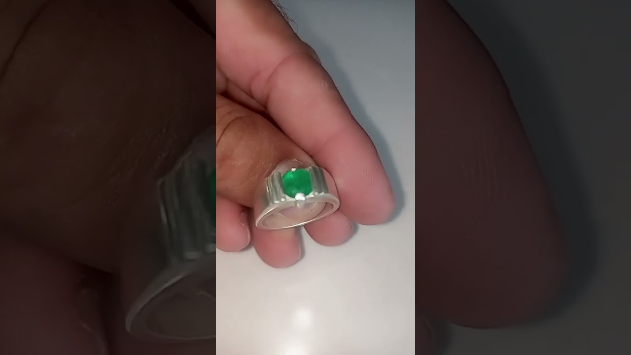 #gemstones #crystal #emerald #ring #gemscollection #asmr