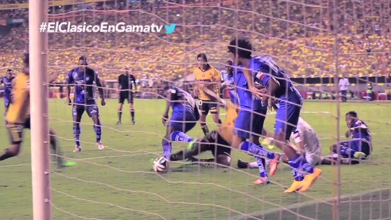 El Cl&aacute;sico del Astillero en el Jocay de Manta
