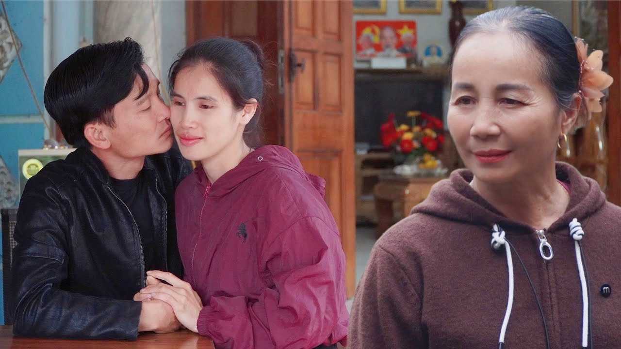  Thu and Tu Phan were inseparable, and their mother felt extremely relieved and happy. 