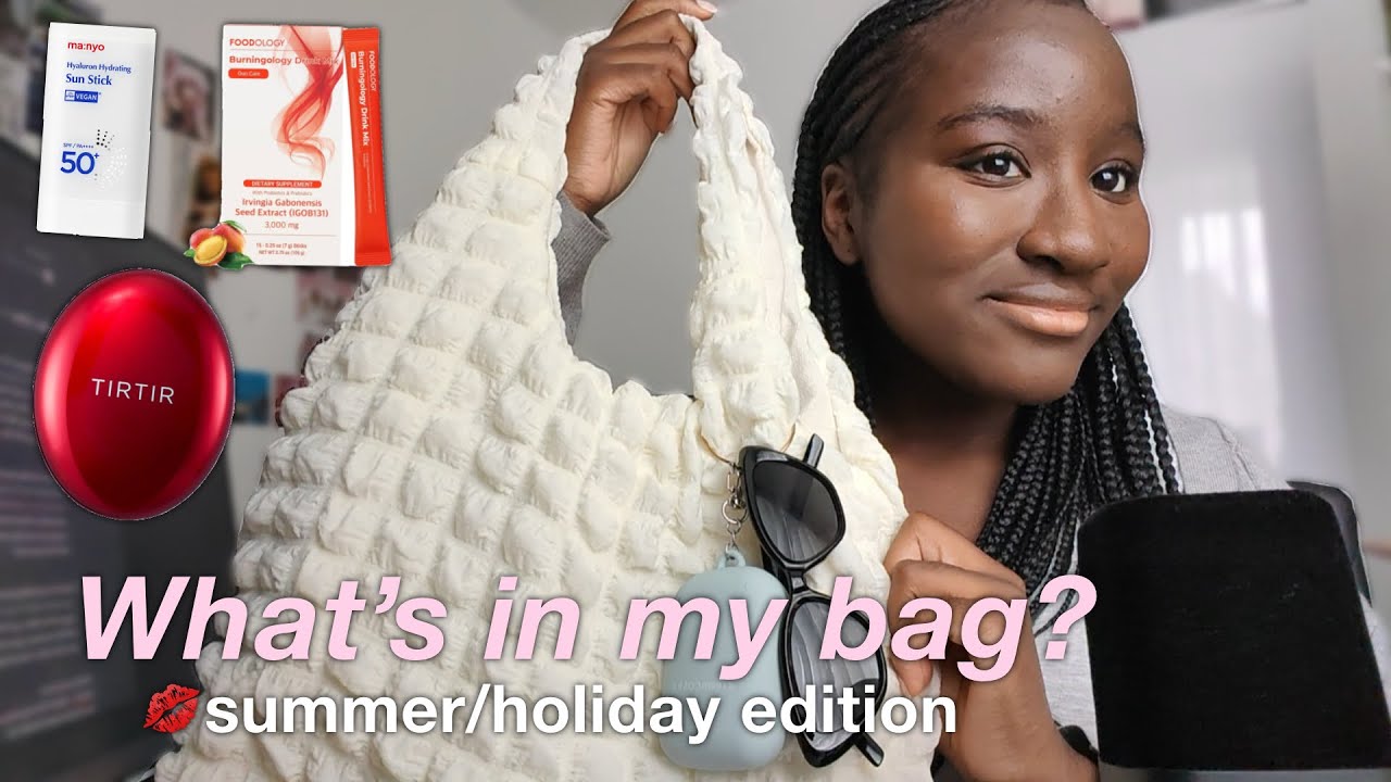 what's in my holiday/beach tote bag || (essentials, makeup)