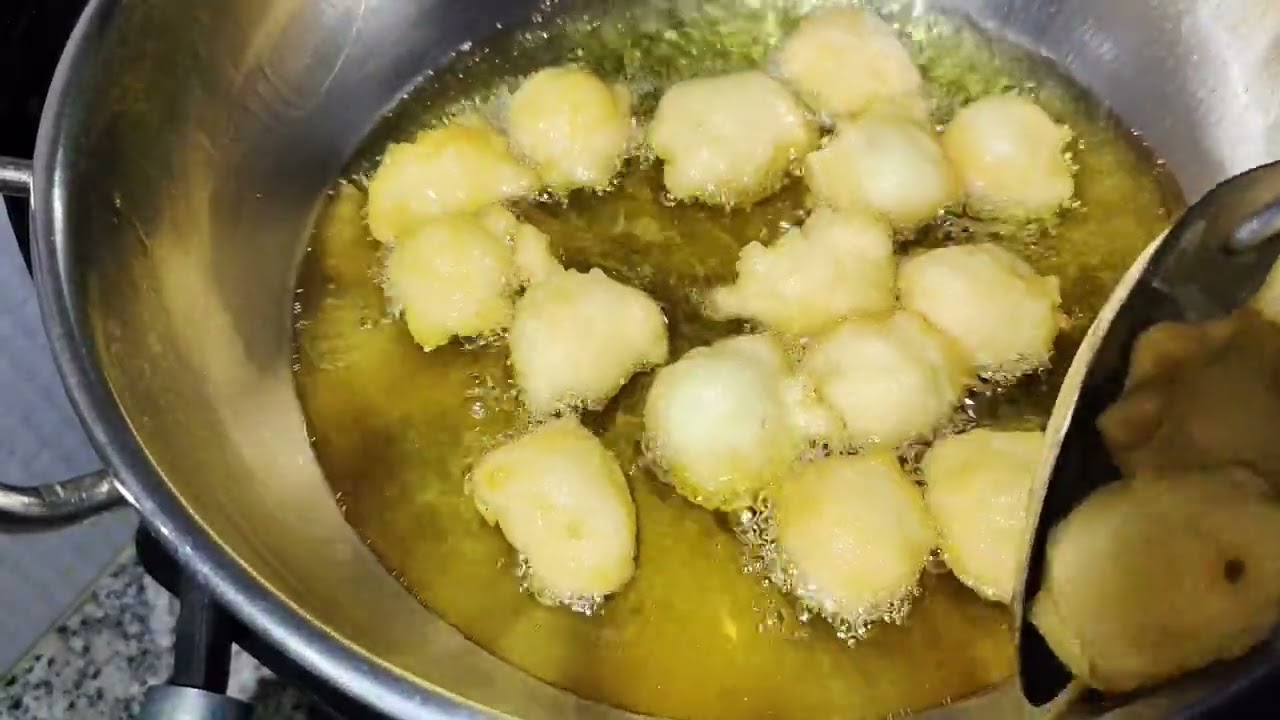 स्पंजी सोफ्ट दही भल्ले | Soft Dahi Bhalle Recipe 