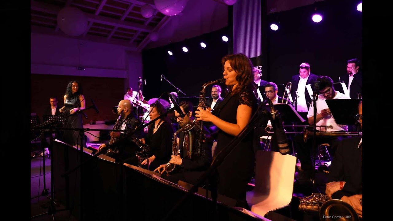 Too Close For Comfort - Lela Kaplowitz & Jazzistra Orchestra