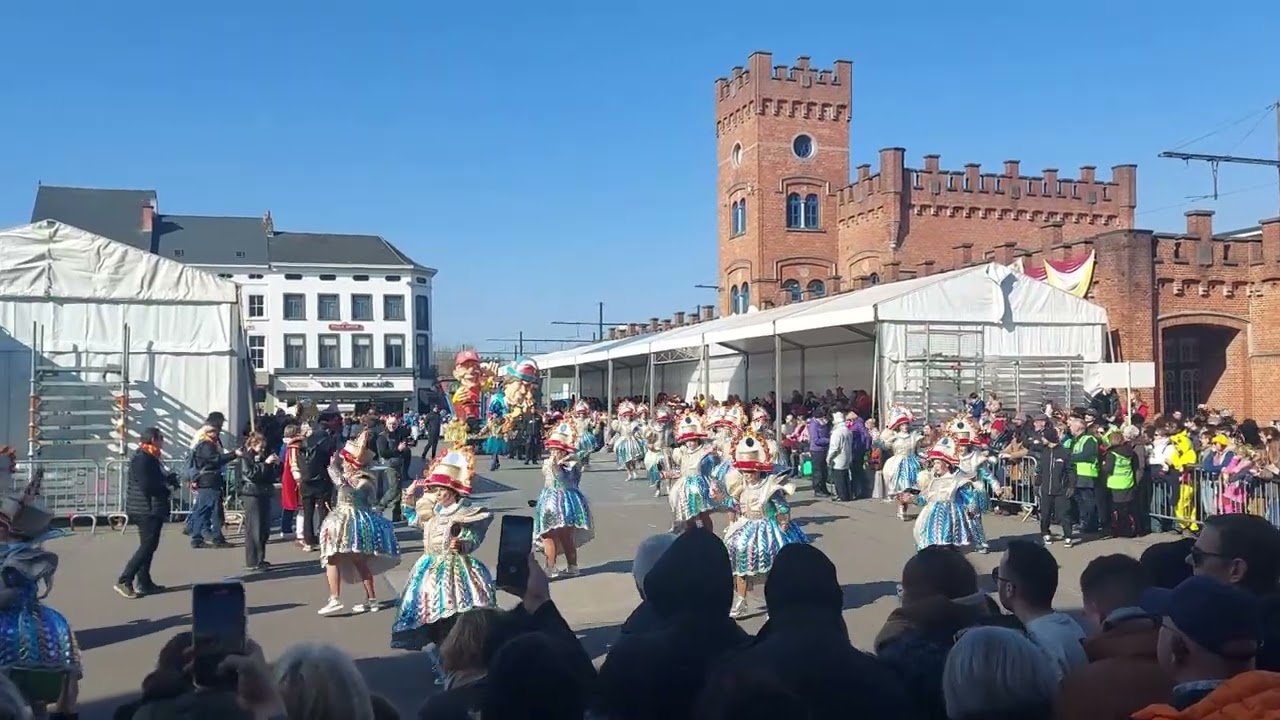 Aalst Carnaval 2025 - Statieplein - 1. AKV Pladasj