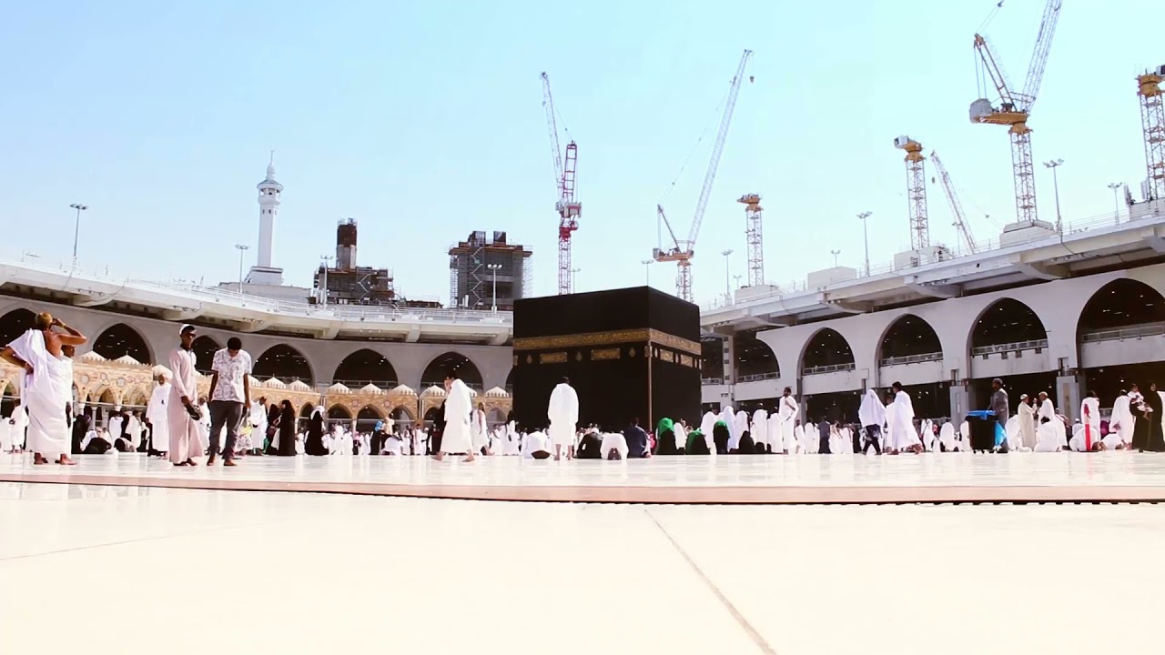 Makka Muslim Walking | Free Islamic Stock Video | Free Render Footage