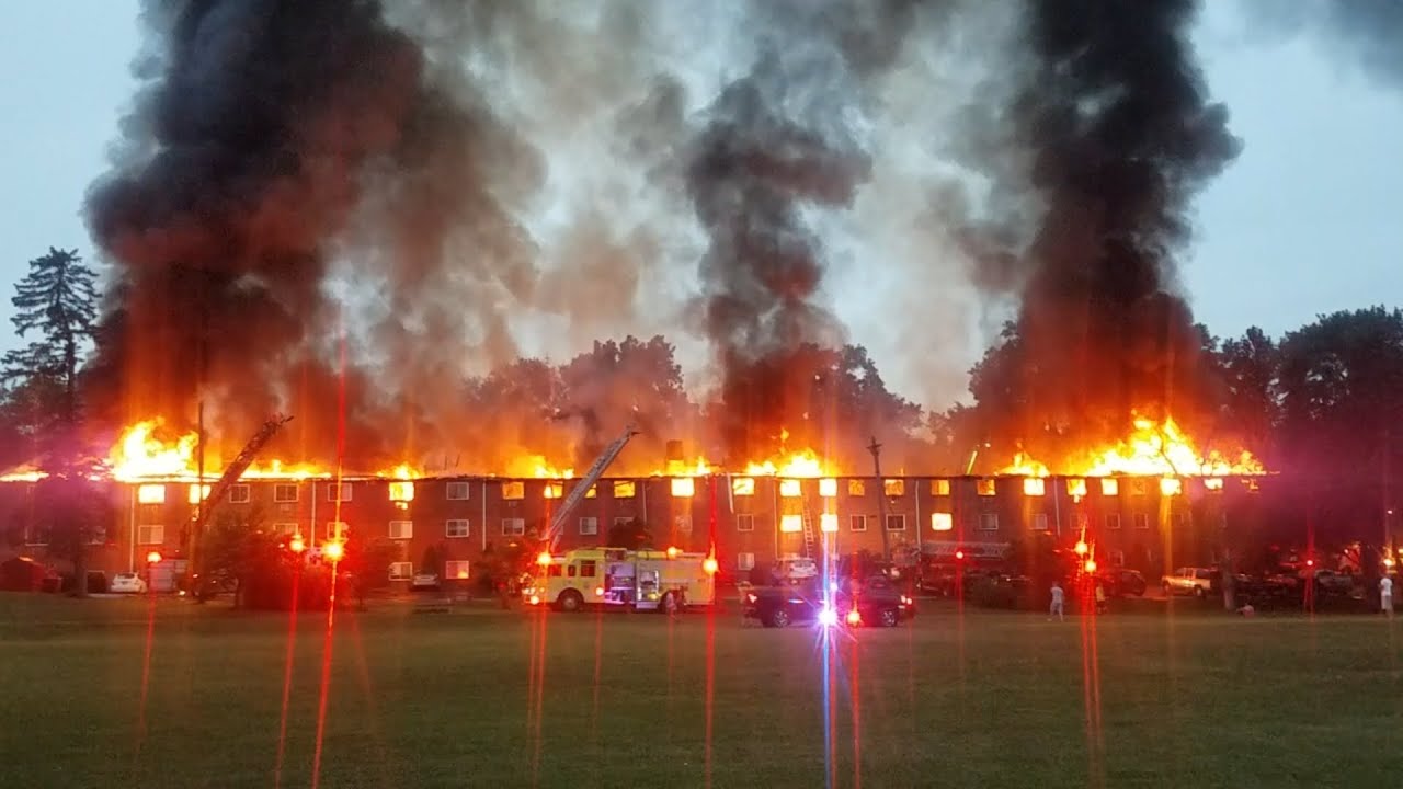 Last moments before our Apartment Building burned down. (RIP Ashwood Apartments)