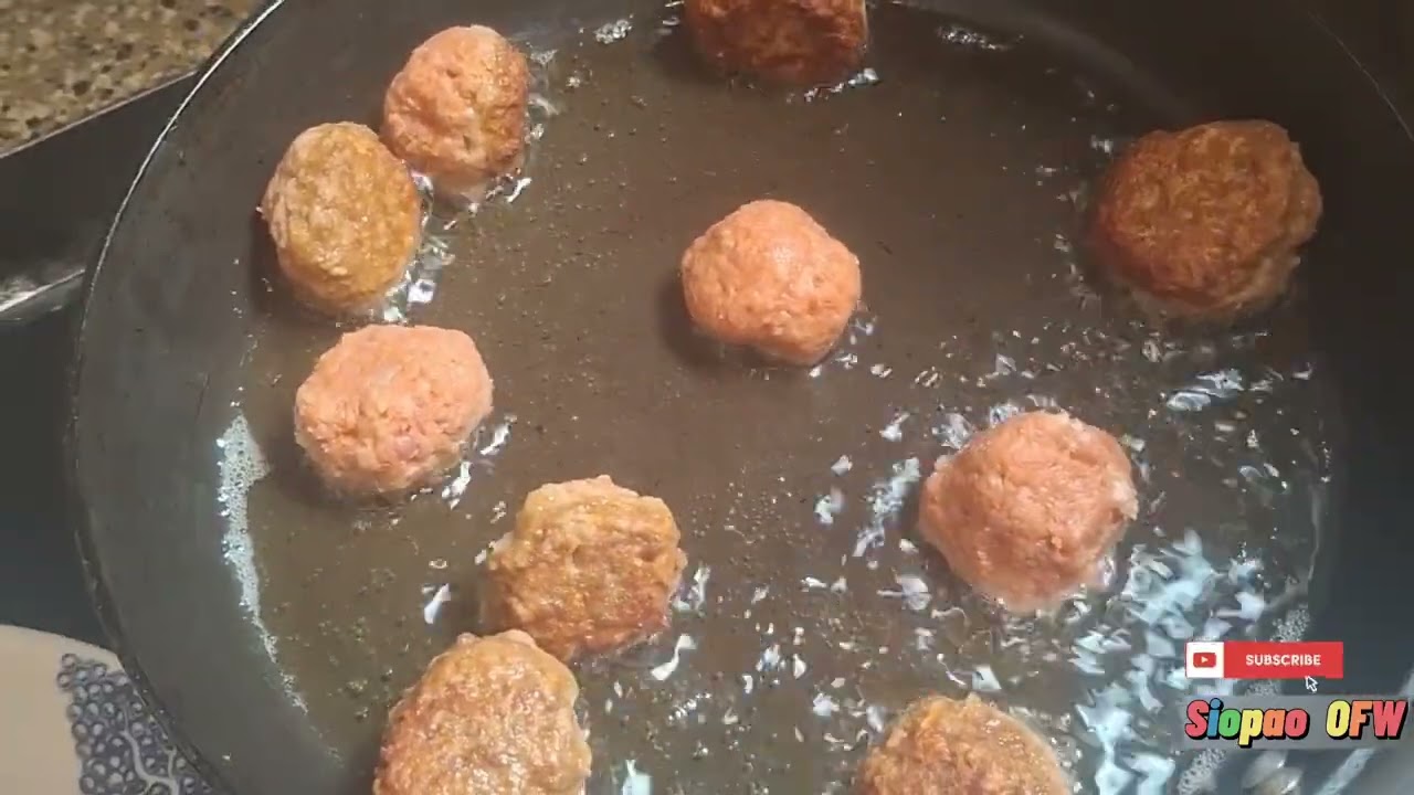 Meatballs and veggies sauce 