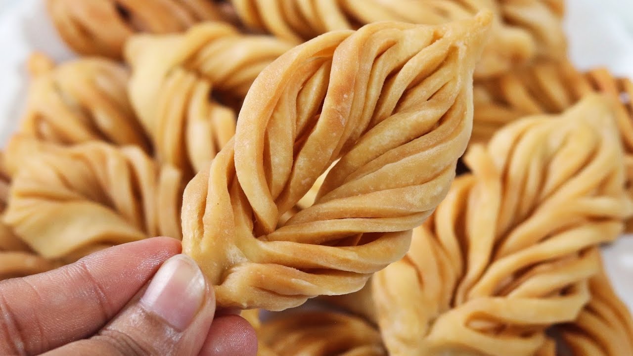 एक बार बनाएं और महीनों तक खाएं मकर संक्रांति पर ऐसी रेसीपी की सब खाते रह जाए  Easy Khasta Recipe