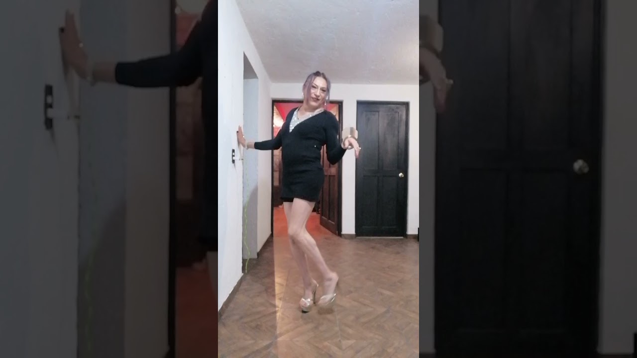 Travesti ginamaria. Mis tacones favoritos