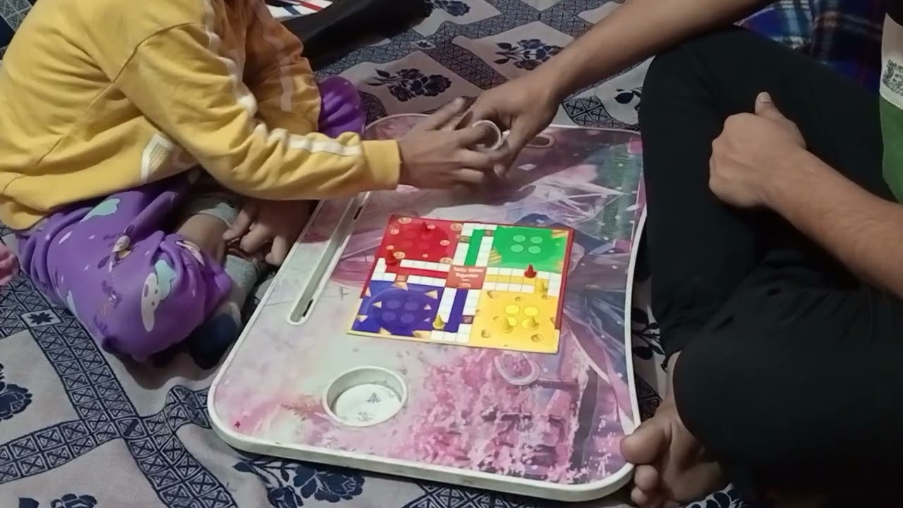 Play ludo game 🎮 😁#short #viral #game 