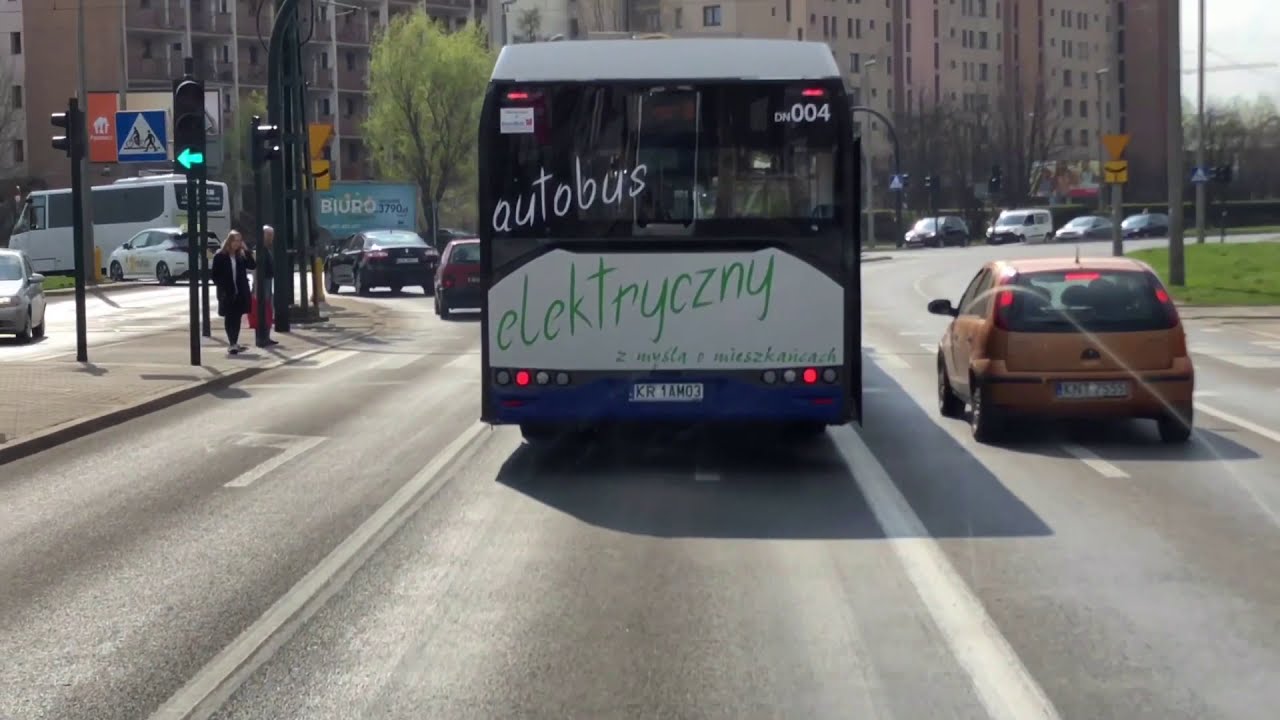 Zepsute drzwi w autobusie elektrycznym w Krakowie *Śmieszne*  | Jarea