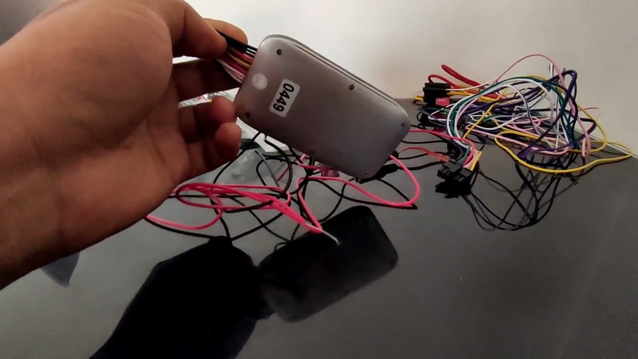 Instalación sencilla y descripción de cables Gps 303