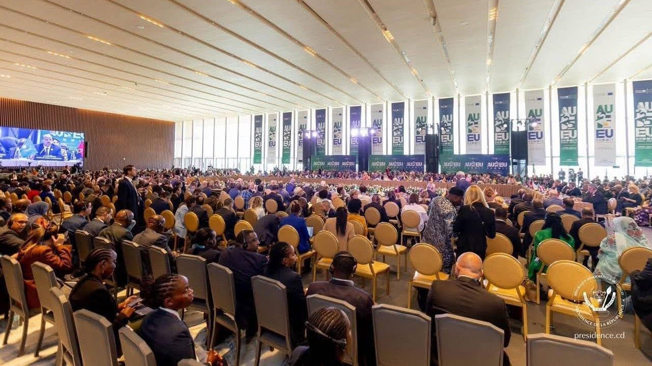 29/11/25 URGENT LA GRANDE SURPRISE DU PRÉSIDENT FELIX TSHISEKEDI A WASHINGTON FACE A PAUL KAGAME