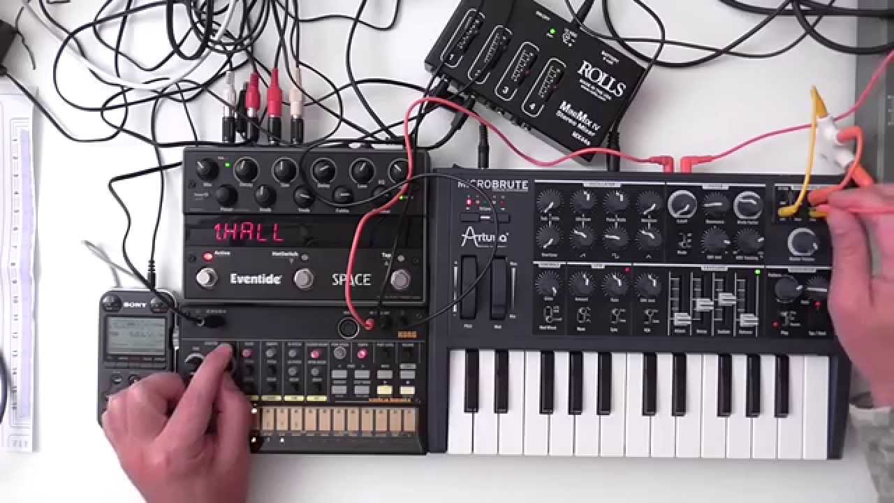 MicroBrute / Volca Beats - Minimal Bass ( Shadows )