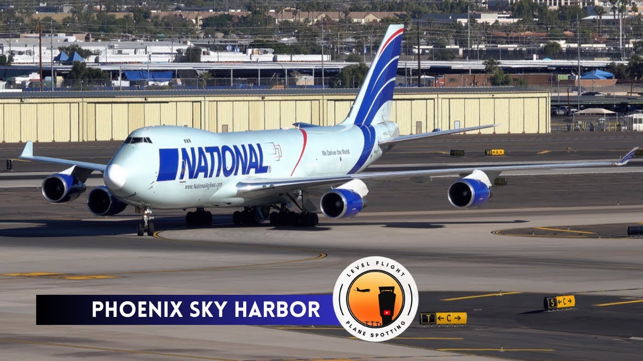 20 Minutes of Plane Spotting: Phoenix Sky Harbor Airport: National Boeing 747-400