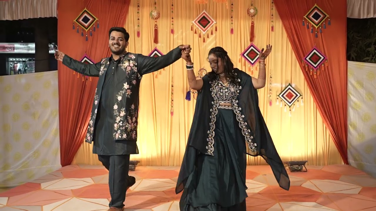 Mere Mehboob Mere Sanam & Radha Ne Kaan Kare Vaat | Samir & Kuntal | Couple Dance | Sangeet Sandya
