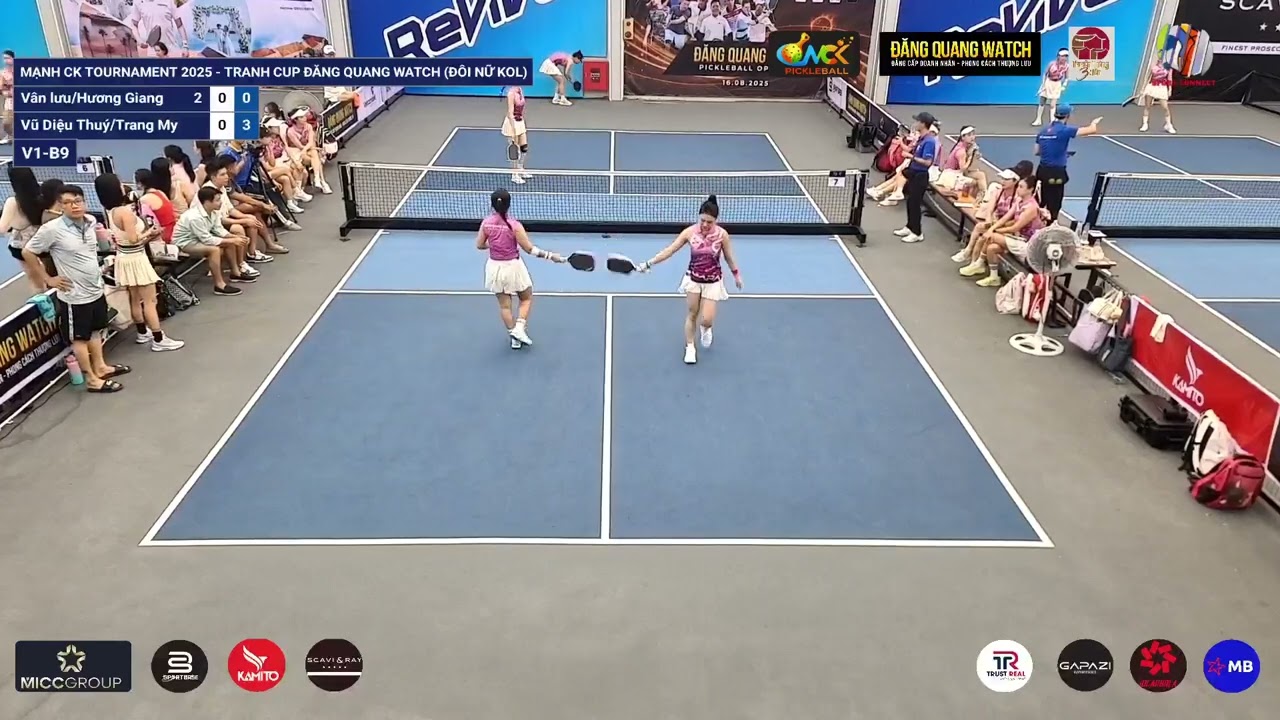Vân lưu  Hương Giang VS Vũ Diệu Thuý Trang My