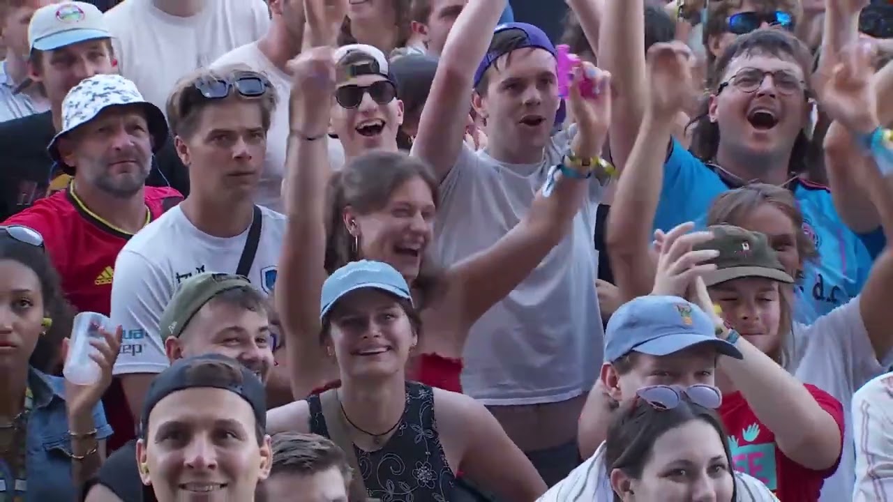 Amyl and The Sniffers - Live at Rock Werchter 2025