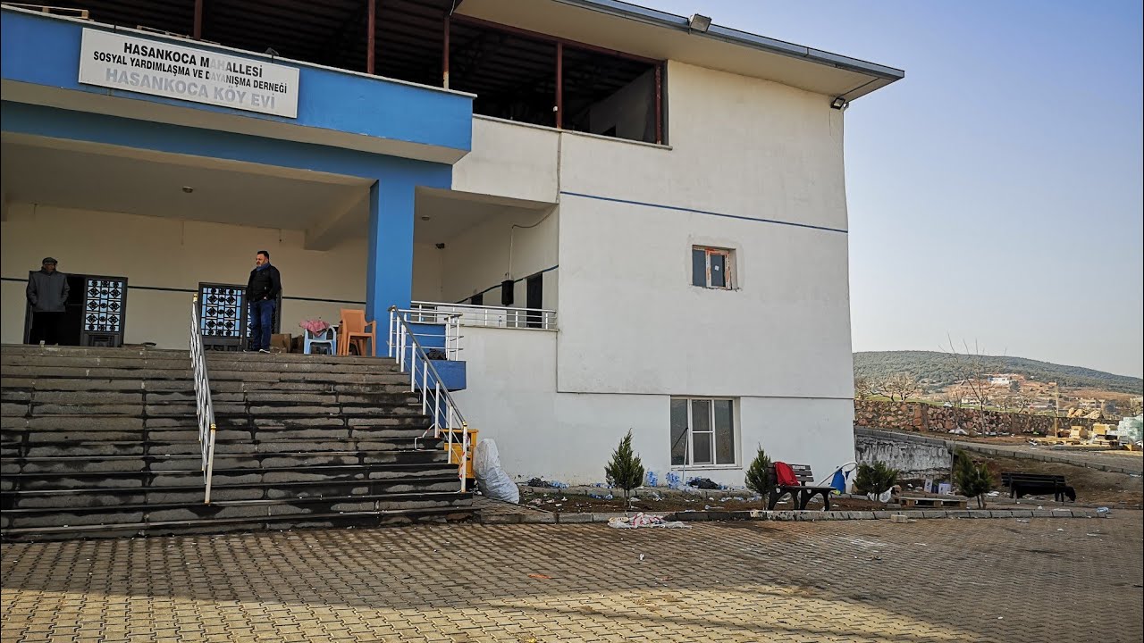KAYYIM HASANKOCA K&Ouml;Y EVİNDEKİ DEPOYU BOŞALTTI #PAZARCIK #Erdhej #Deprem
