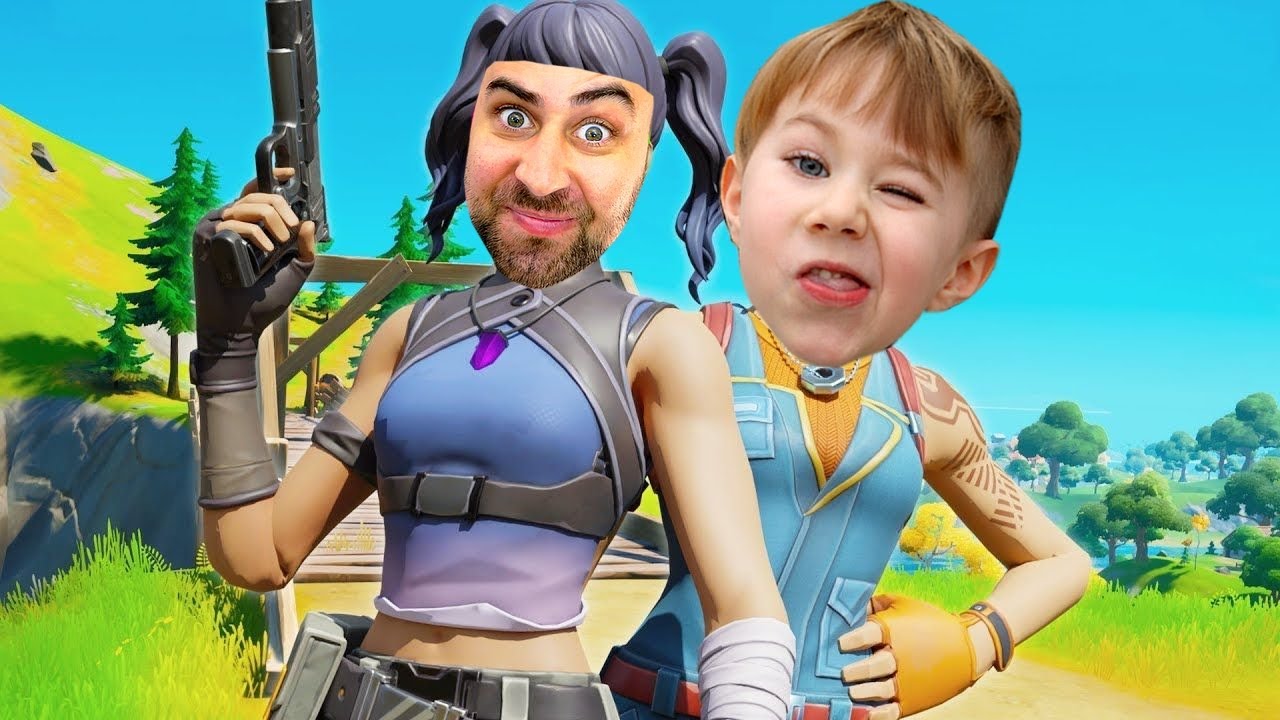 HRAJU POPRV&Eacute; S ANAKINEM FORTNITE! (4 ROKY)