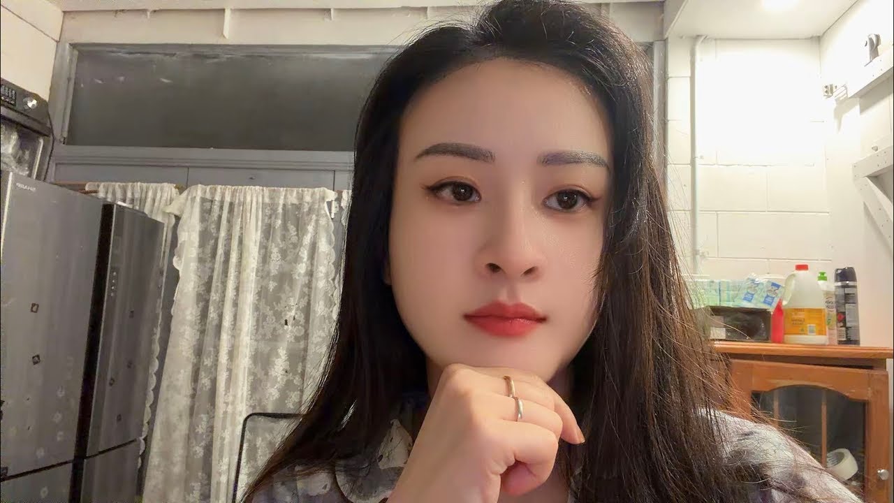 Bị thị giả đe doạ, sợ quá đi !