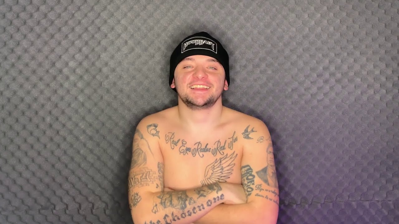 Mom4eto x Emil TRF - ХУУТУ ( Official Video )