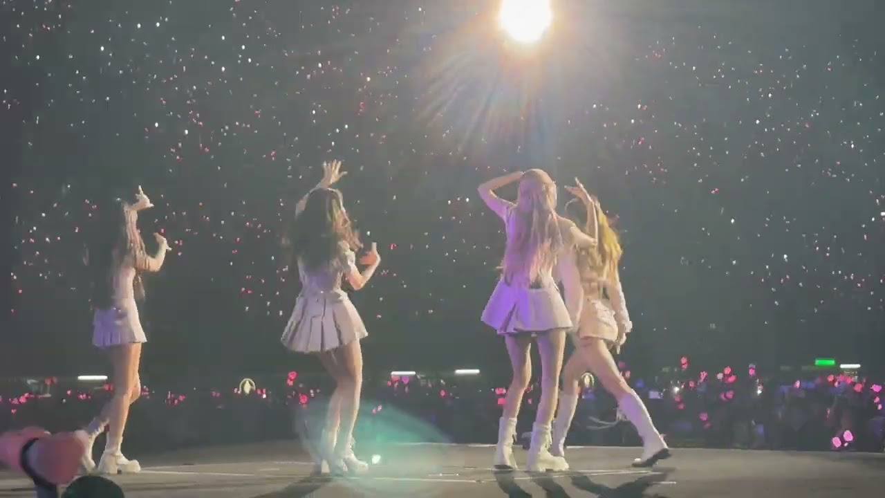 06. Blackpink - Lovesick Girls @ Foro Sol, Mexico City - D1 Fancam