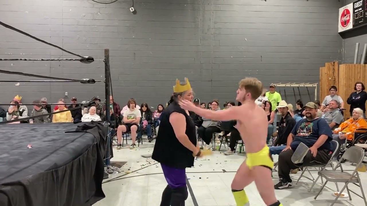 The fabulous one in a loser leaves town match