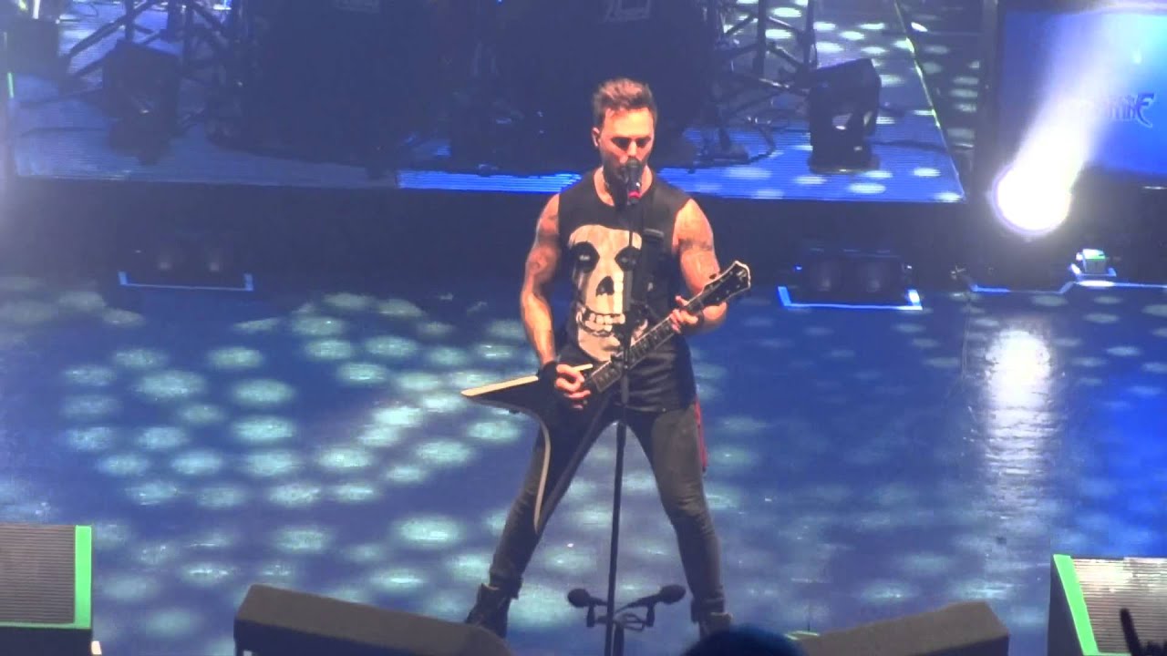 Bullet For My Valentine - Tears Don't Fall - Live HD, Manchester 2013