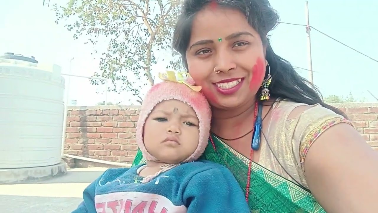 Pyara Sa Holi ke gana per video banana