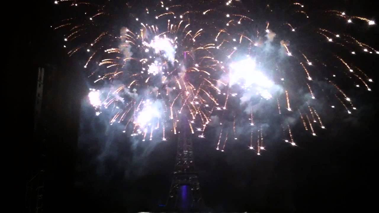 Skyfall Adele Eiffel Tower Paris Bastille day 2015 July #iPhone 4s