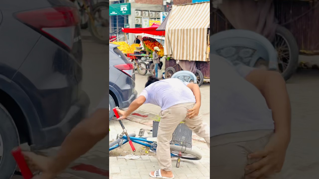 Cycle fun 😂🤣 #funny #comedyforever #funnyprank #comedy #comedymove #prankvideo #prank #prankideas