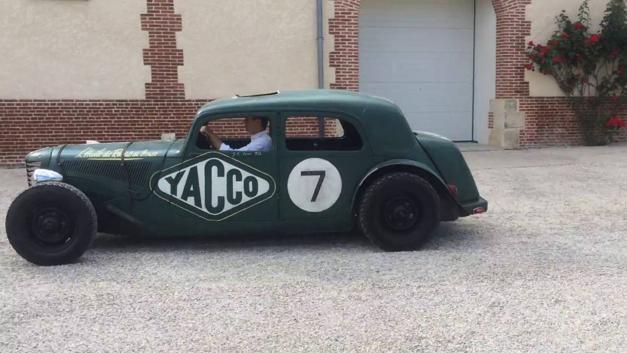 1954 Citroen Traction Avant Driving