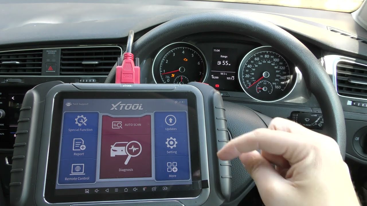X Tool D8 Demo   VW Golf Mk7 Airbag & Check Engine EPS Warning Light Turn Off