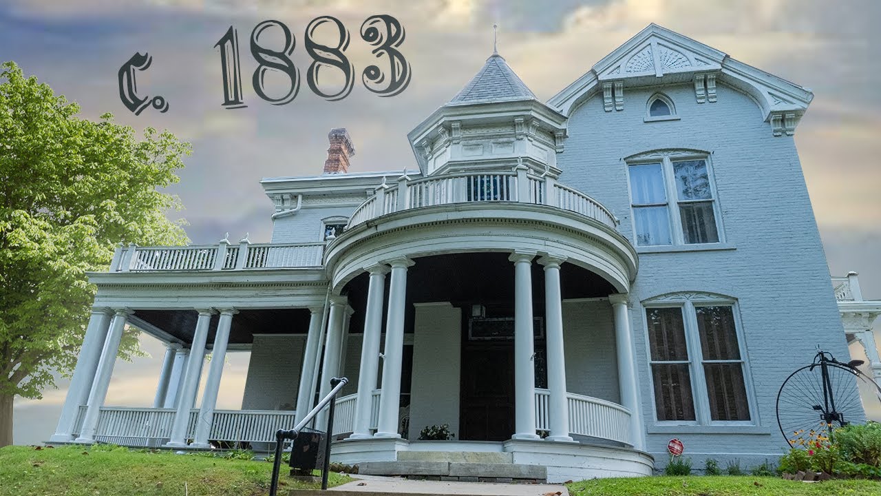 Touring 1883 Victorian Queen Anne House in Cape Girardeau! (The Glenn House) | This House Tours