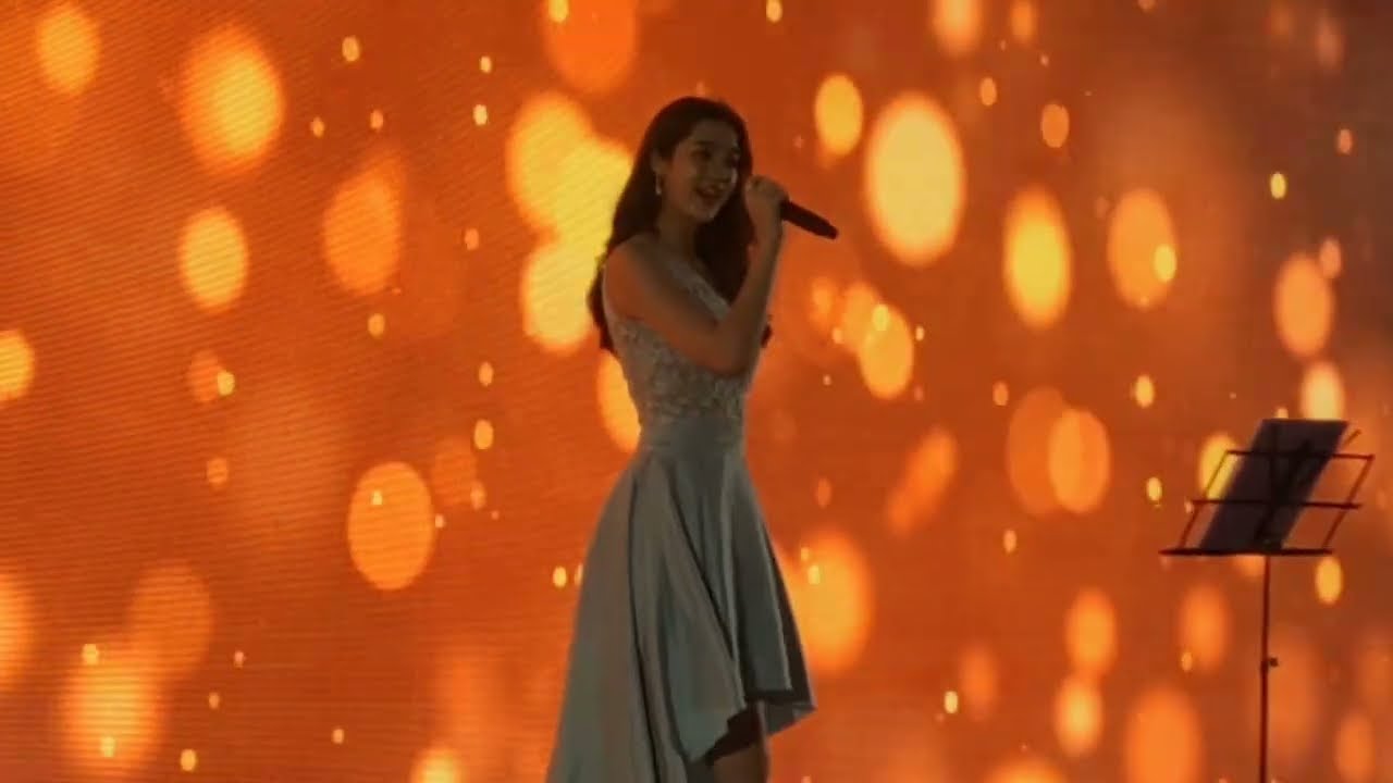 ความฝันอันสูงสุด&ลาเวที - อลิศ TheGoldenSong | งานบุปผาราชินีพระพันปีหลวง@สยามพารากอน #อลิศ