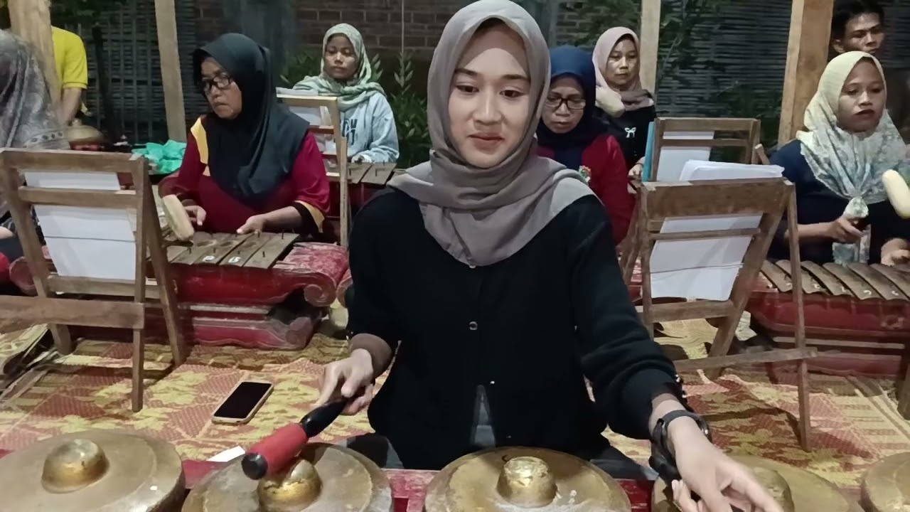 VIRAL  terbaru lagu PEPILING pengendang Anyar.
