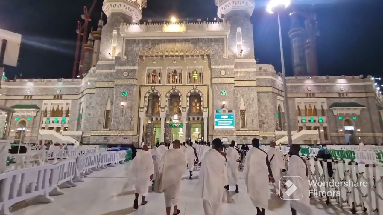 پښتو نعت شریف: کاشکی ستا د در ملنګ واي ستا د کور واي چوکیدار ستا د عشق په زولنو کي واي حبيبه ګرفتاره