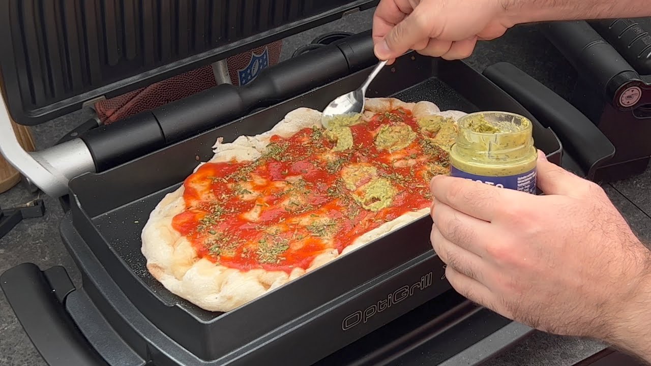 PINSA mit Tomate Mozzarella im OptiGrill
