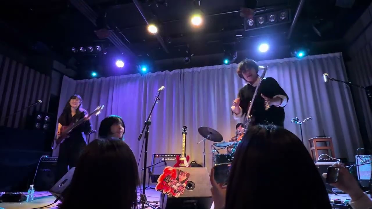 Her Name Was Summer - 에로틱웜즈익스히비션(Erøtic Wørms Exhibitiøn) | 2025.12.05 쓰레기로 지은 Zip @벨로주 홍대