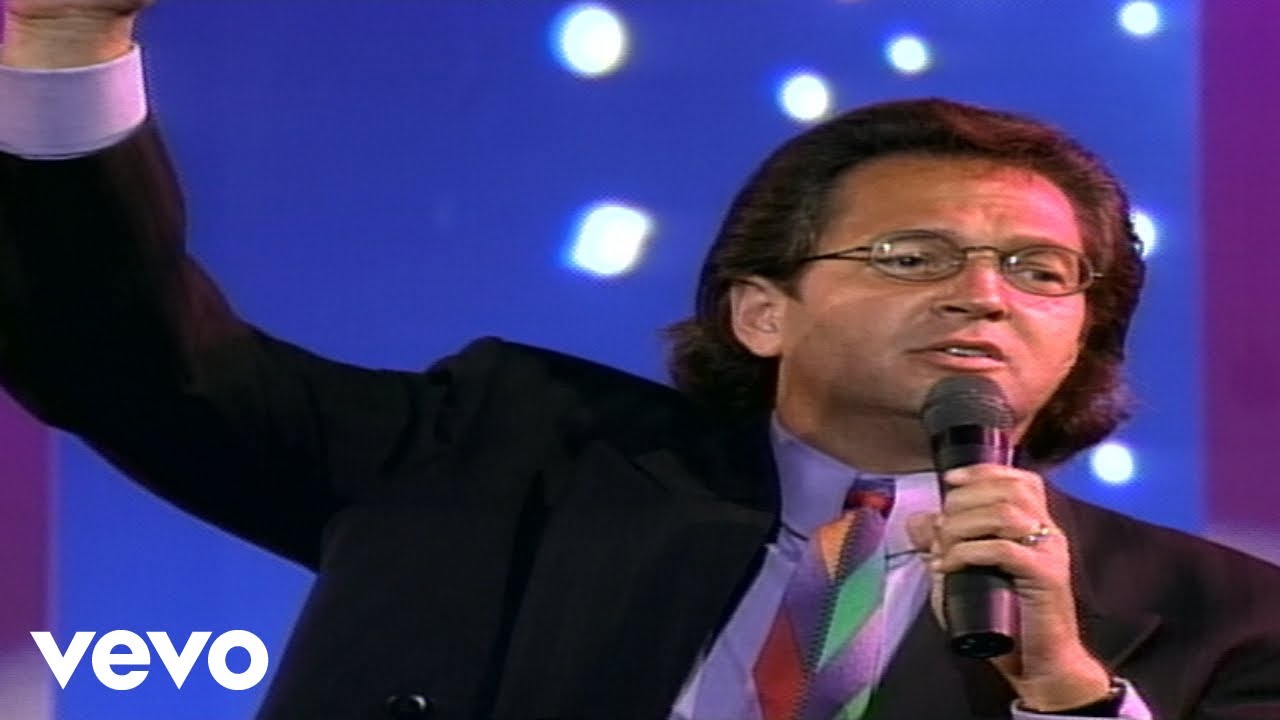 Bill & Gloria Gaither - Without Him [Live] ft. Mylon LeFevre
