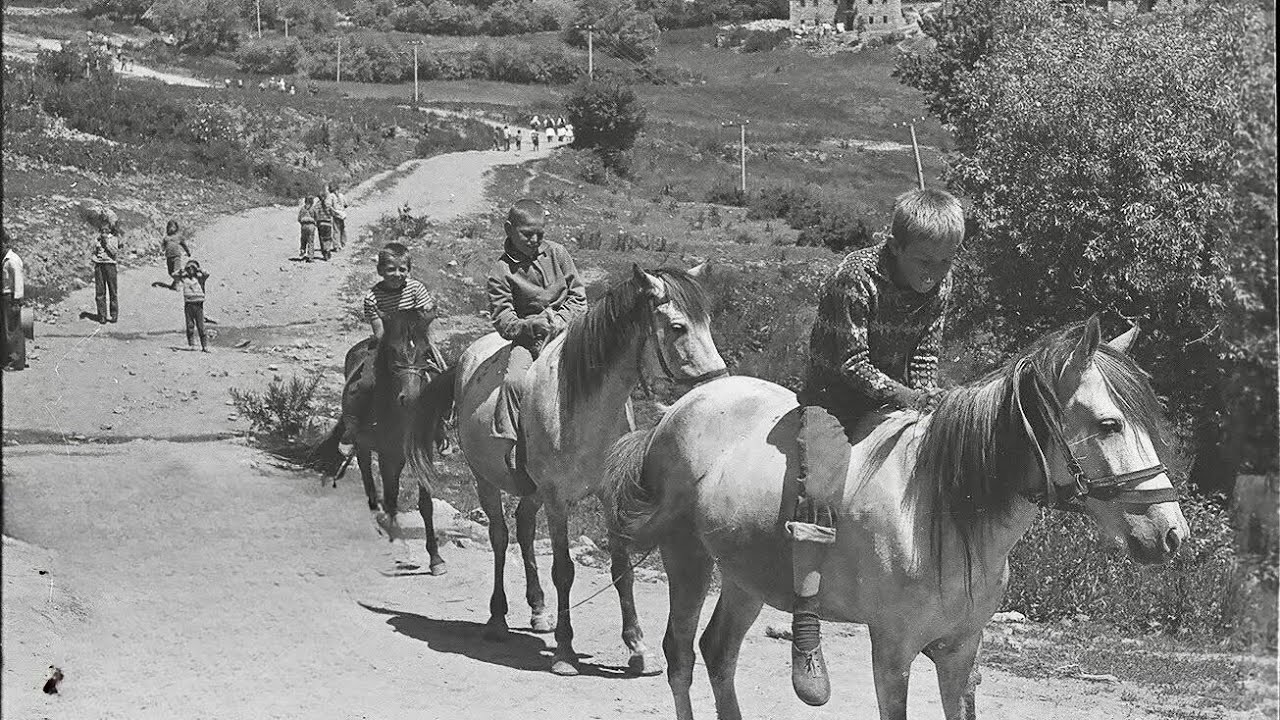 Shishtavec remix foto te viteve 1980
